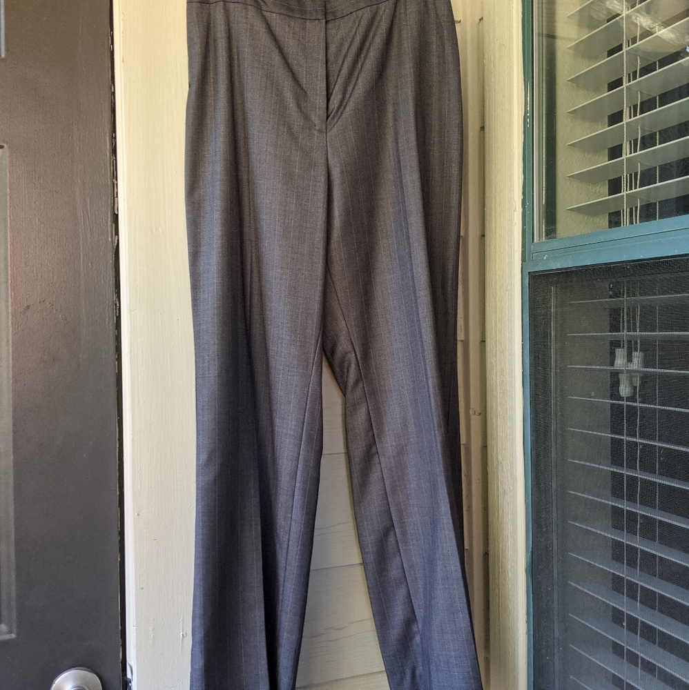 Suit - Picture 5 of 6